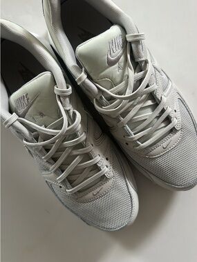 Nike Women’s Light  Gray/White Mesh Athletic Sneakers